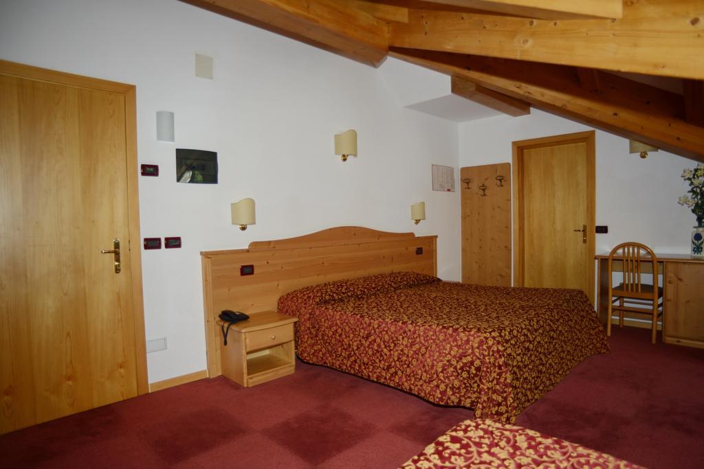 Canada Hotel